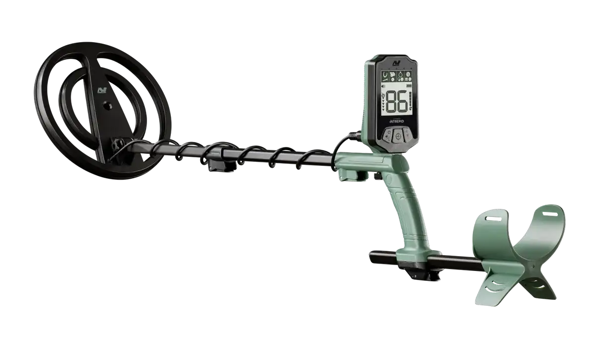 بطاقة مواصفات توضيحية وليست صورة الجهاز — Minelab X-TERRA INTREPID